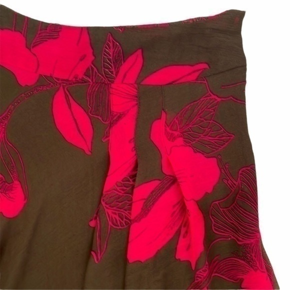 Petite Sophisticate Floral Skirt - Picture 2 of 8